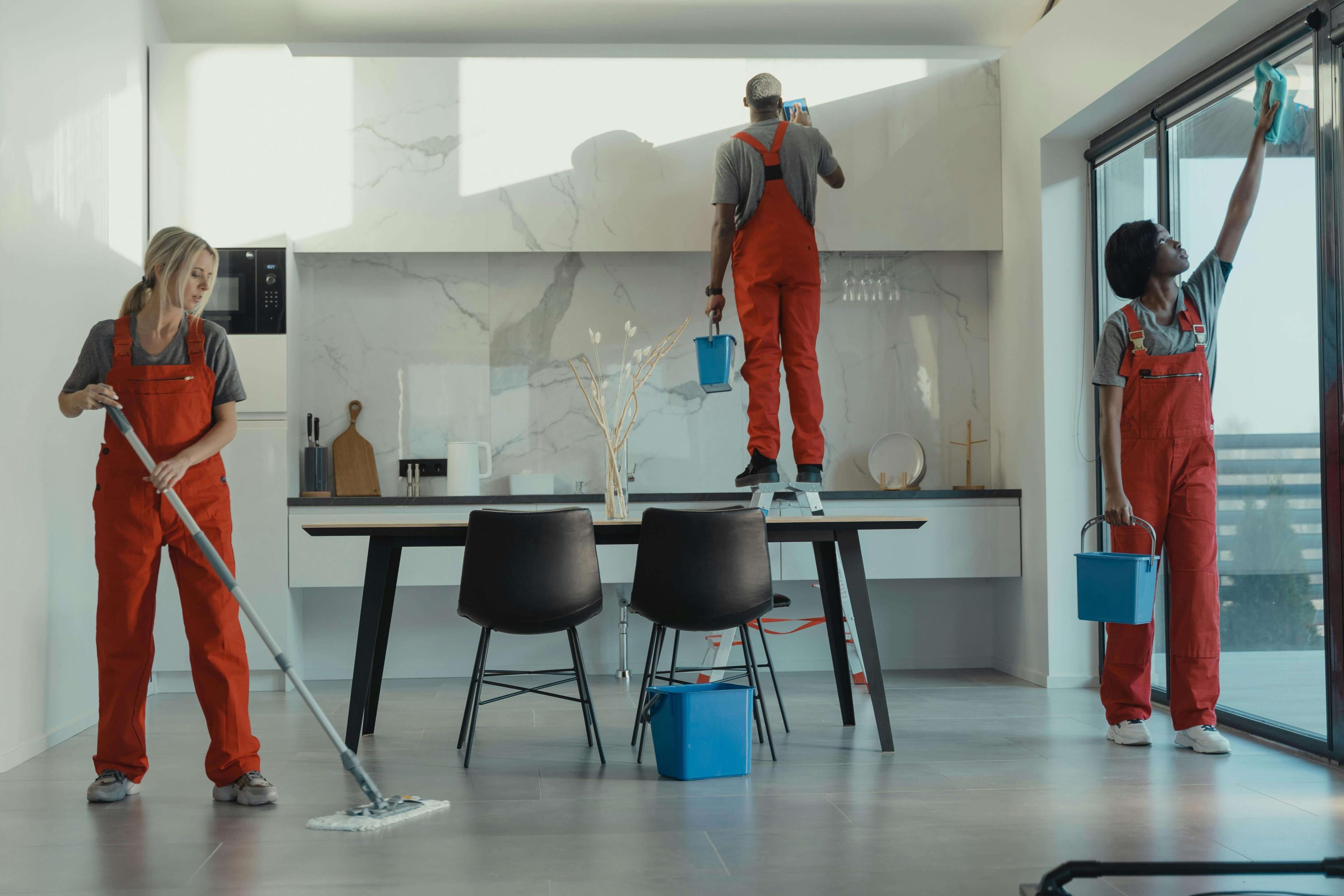 Professional commercial cleaning services in Toronto, Mississauga, Brampton, Vaughan and GTA - Expert office cleaning and janitorial services