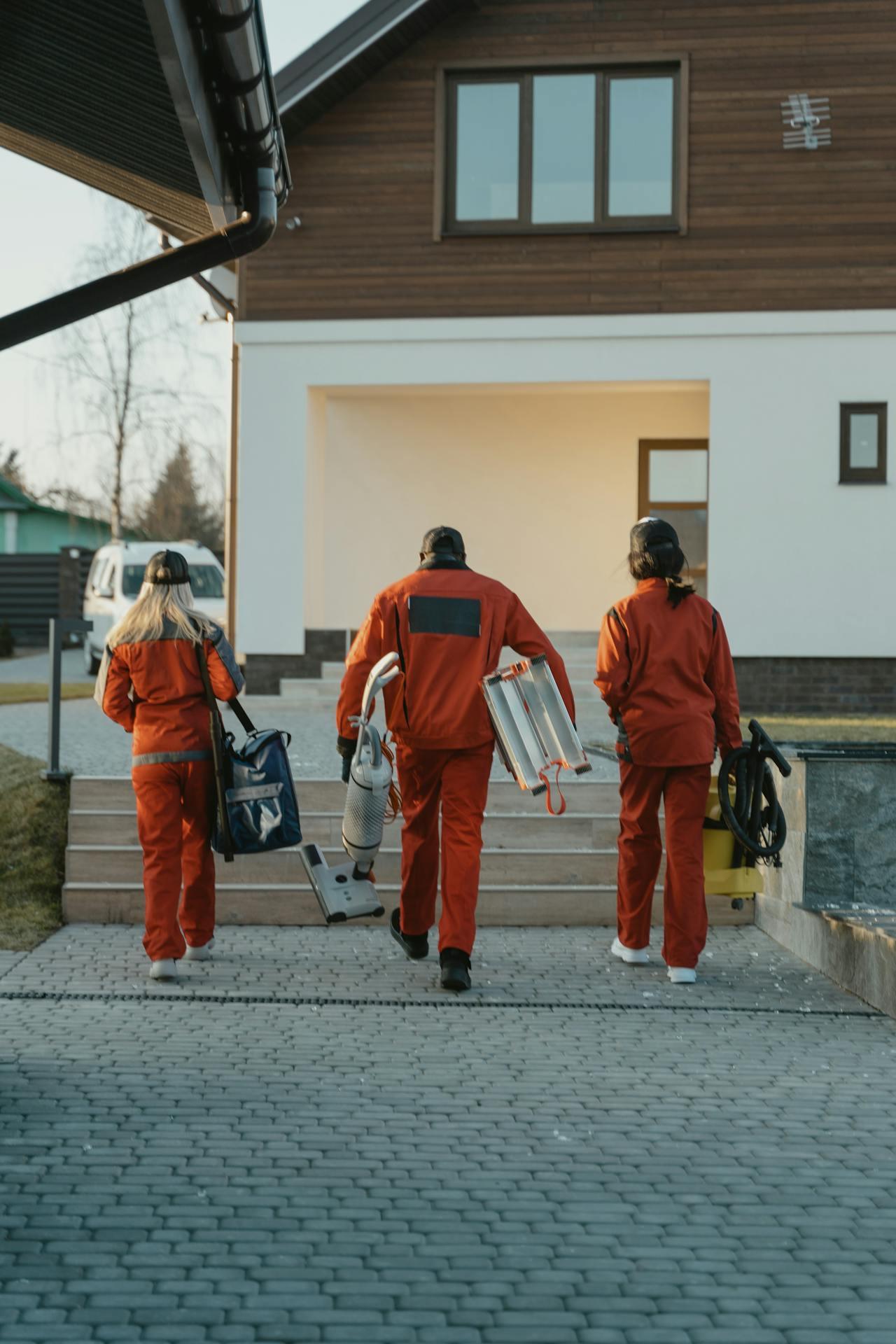 Hifazo professional cleaners at work