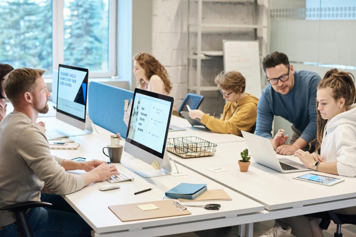 How Regular Commercial Cleaning Impacts Employee Productivity and Wellness - Commercial cleaning blog post by Hifazo