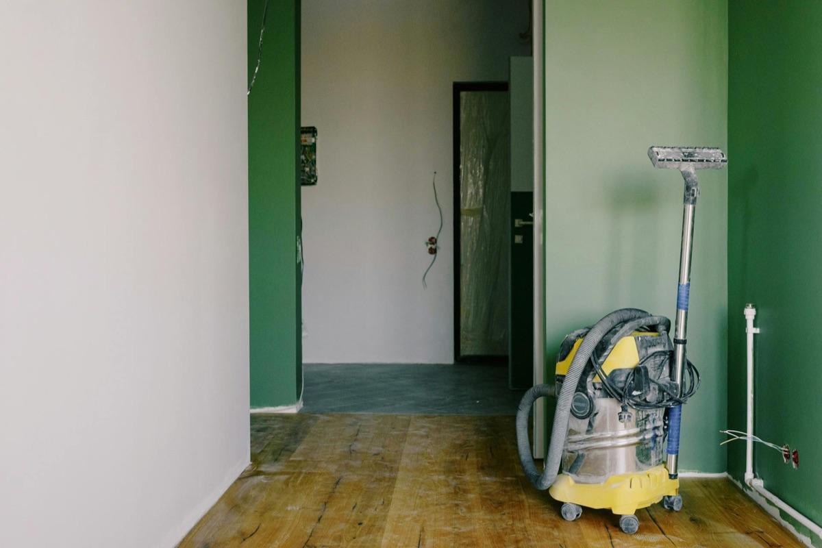 Post-Construction Cleaning: What Every Project Manager Should Know - Commercial cleaning blog post by Hifazo
